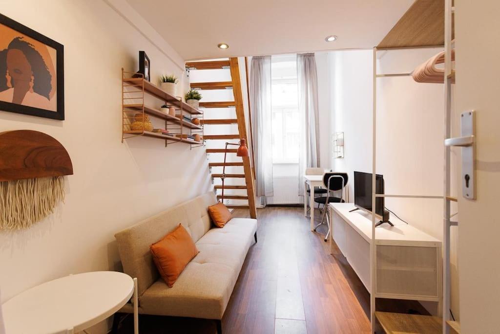 Urban Capsule Apartment - Near Mariahilfer Strasse เวียนนา ภายนอก รูปภาพ
