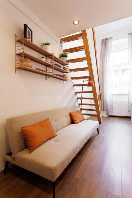 Urban Capsule Apartment - Near Mariahilfer Strasse เวียนนา ภายนอก รูปภาพ