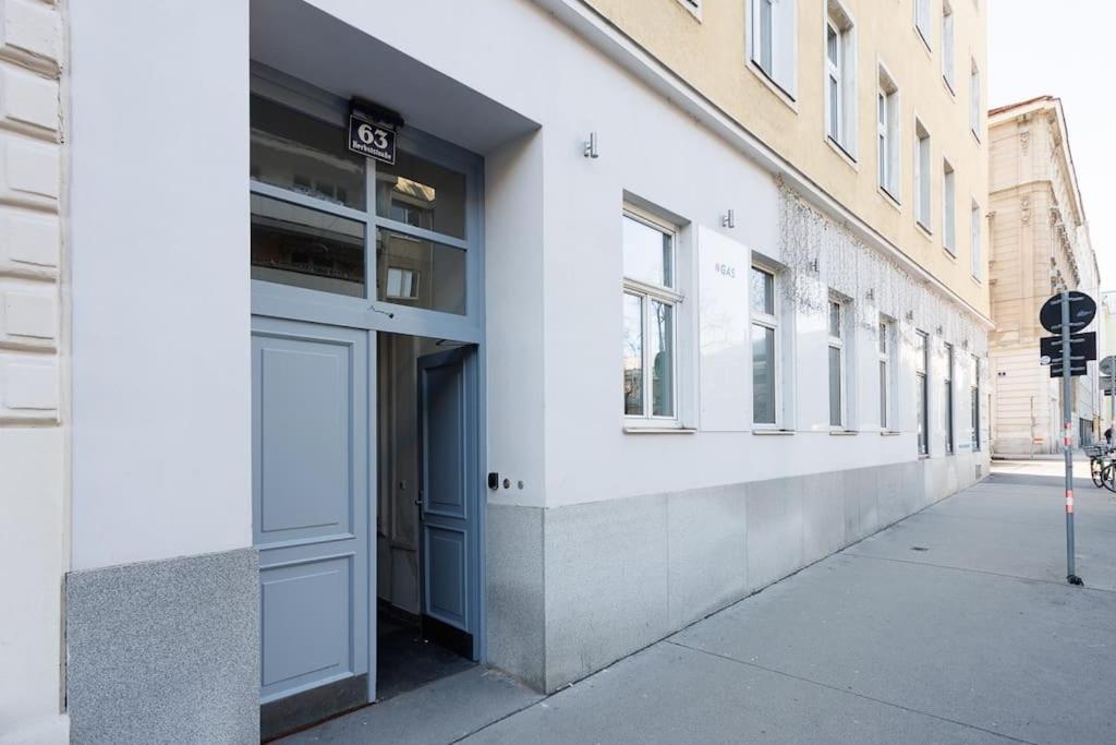 Urban Capsule Apartment - Near Mariahilfer Strasse เวียนนา ภายนอก รูปภาพ
